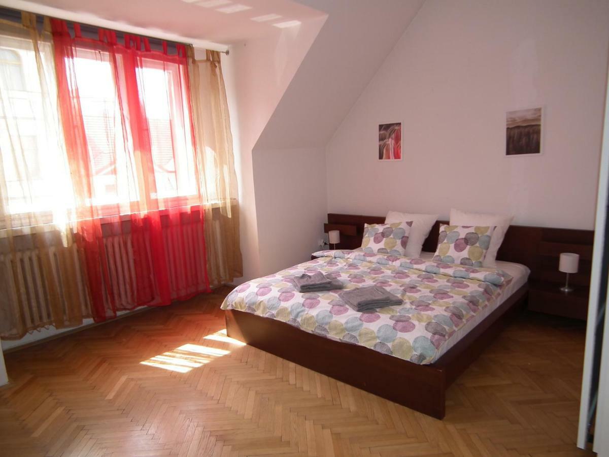 Old Town Spacious Apartment Prague Extérieur photo